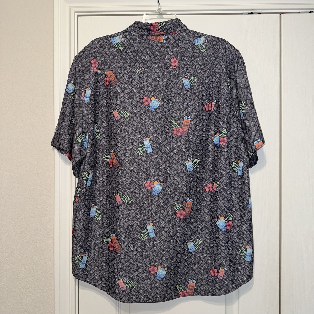 Tommy Bahama Coconut Point Tiki Print Hawaiian Shirt Gray Tencel - Size Large - Picture 3 of 7